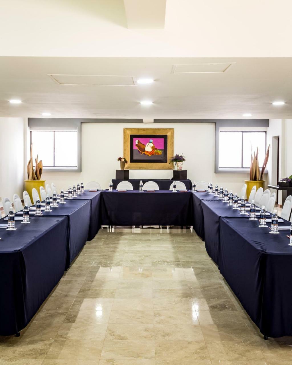 Imperio de Angeles Executive León by Real de Minas Business Class Exterior foto